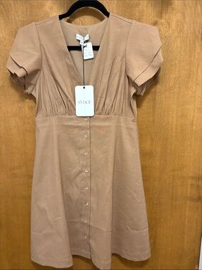 596.S’Edge Short Flutter-Sleeve Button-Front Mini Dress